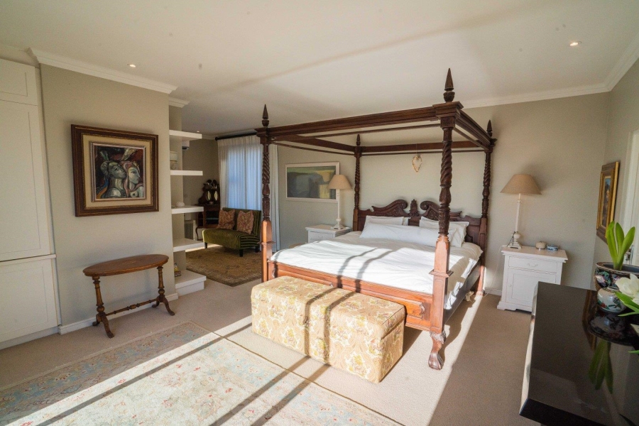 To Let 4 Bedroom Property for Rent in Sunset Links Western Cape